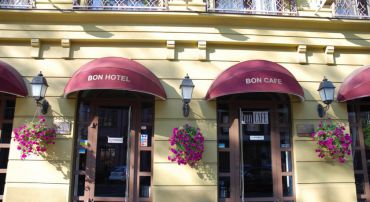 Bon Hotel